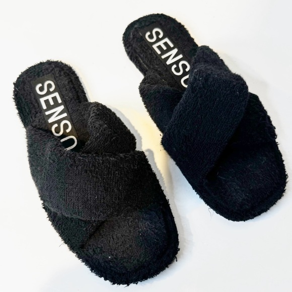 SENSO | INKA IV Black Ebony, Fuzzy Cross Strap Slide Sandal Sz. 37 - Picture 1 of 6